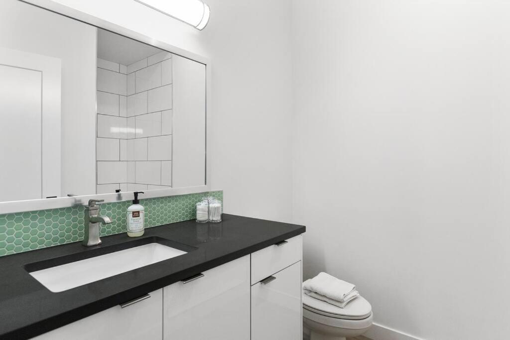 Large Studio Rooftop & Poolside - Walk To Old Town سكوتسدايل المظهر الخارجي الصورة